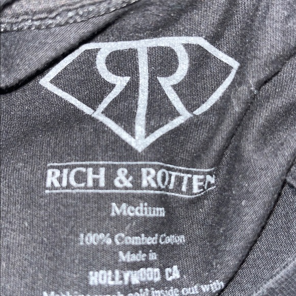 Rich & Rotten - Picture 8 of 8